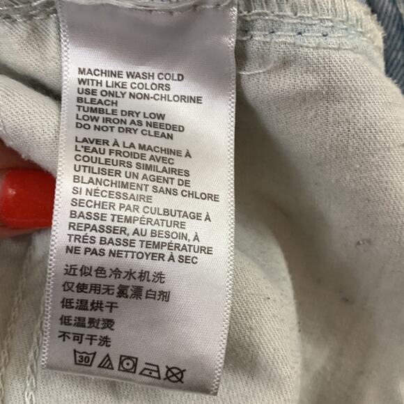 Urban Outfitters BDG Skater Fit Light Wash Distressed Straight Leg Jeans - Picture 4 of 7